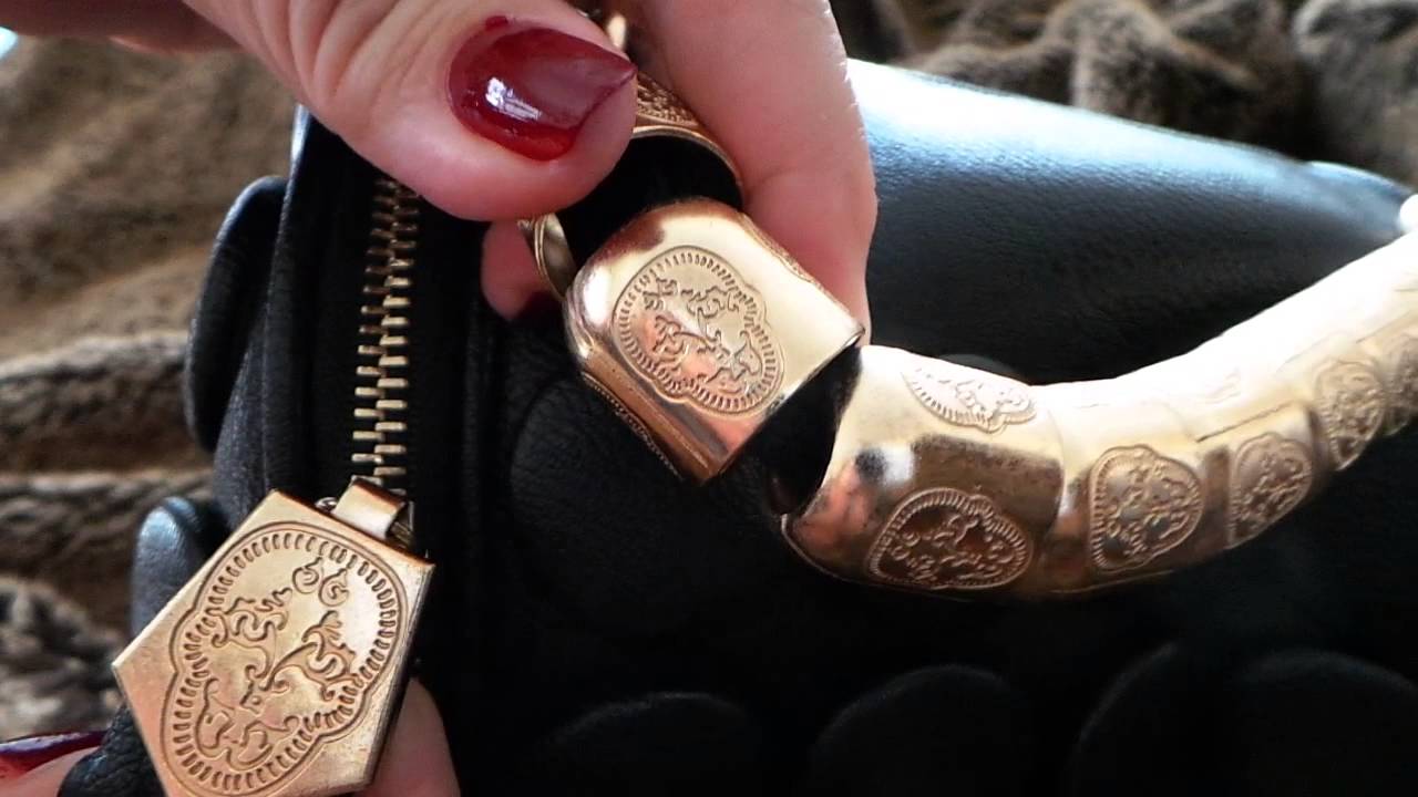 Winkine Mini barrel-shaped SUGAR SKULL handbag available on Amazon