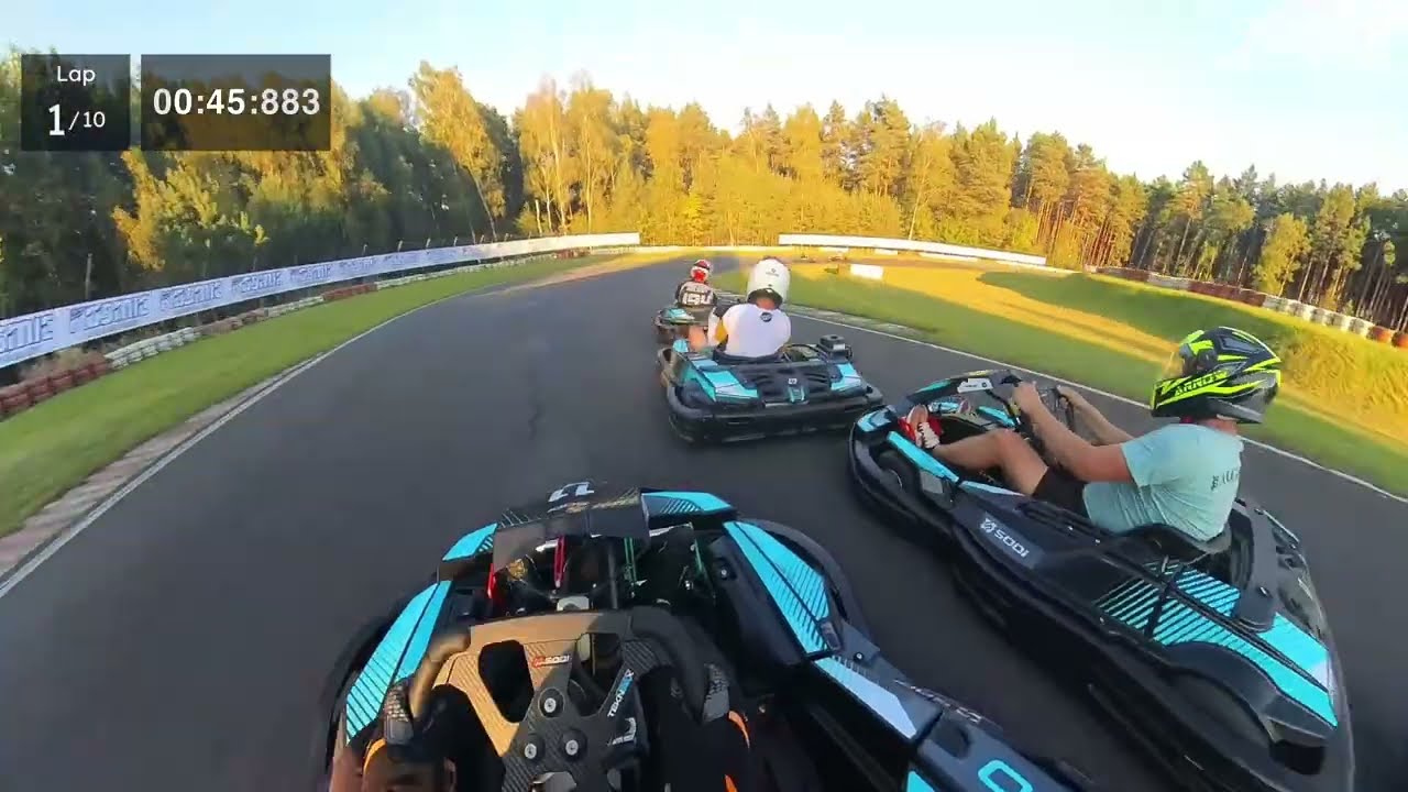 Elbows fully out as we fight for a win at Wallrav