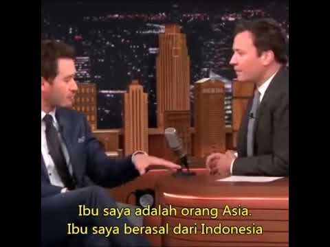 Mark-Paul Gosselaar Is Half Asian (Indonesian)
