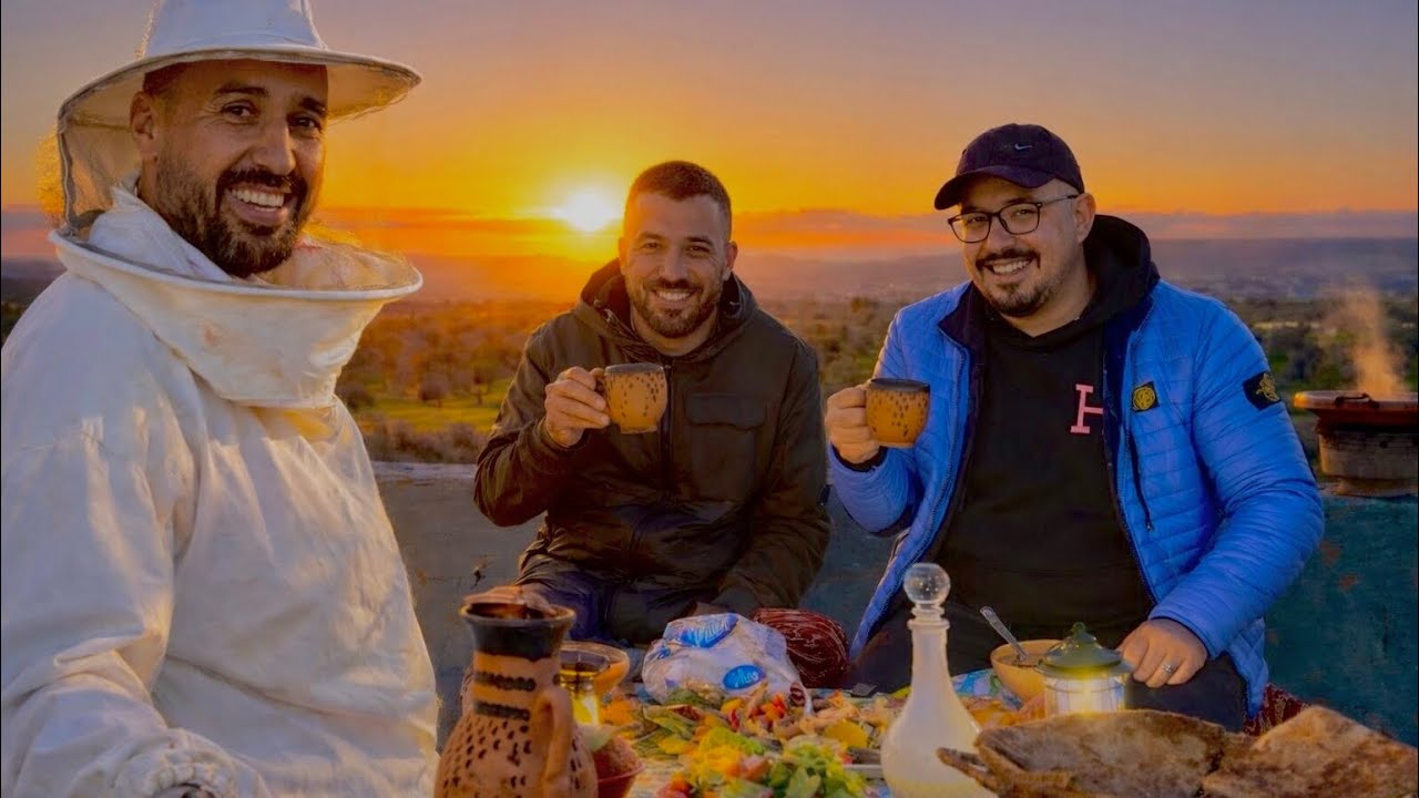 	🔴إفطار رمضاني🌙مع غروب الشمس🌞… لحظات لا توصف..؟الخاظر سيتعد لجني العسل الحر🍯