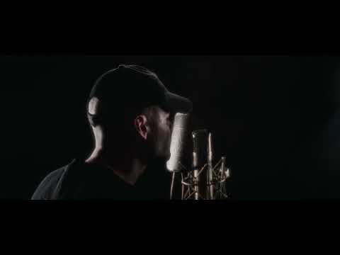 ΡΑΜΜΕΝΟΣ ΑΣΣΟΣ DELAY OFFICIAL MUSIC VIDEO 