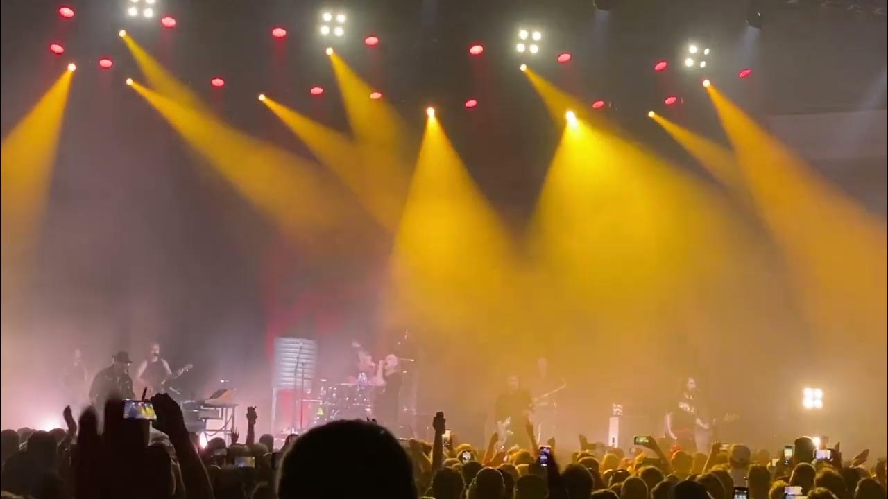 Beds Are Burning (Live) Midnight Oil Hollywood Palladium Tuesday
