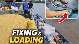 “Boat Trouble During Rice Transport! Fixing the Throttle and Gear on the Mekong”