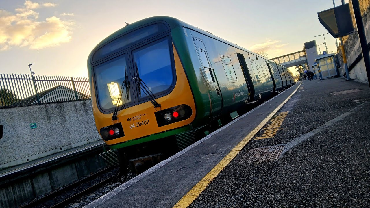 Irish Rail class 29000 DMU (29402) Maynooth to Leixlip (Louisa Bridge)