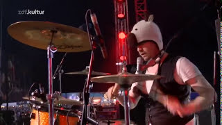 Ash - Return Of White Rabbit (Live) Isle of Wight 2012