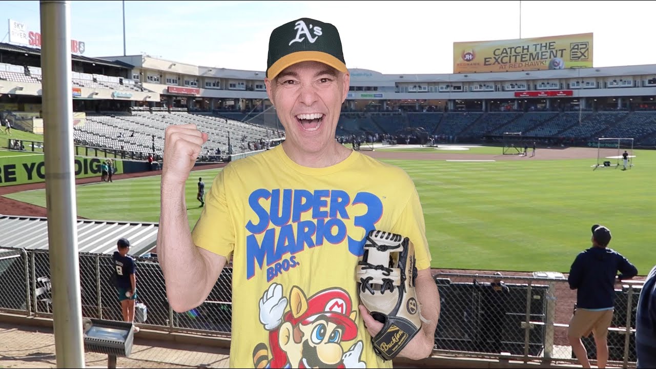 Я видела соревнования по легкой атлетике в Сакраменто, и это была НЕЗАБЫВАЕМАЯ АТМОСФЕРА!!