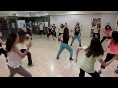 A mei-跳進來(jump in) Dance cover by Mina