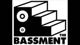 Olux & Teknizm Modern Stalking Perfect Cell Remix