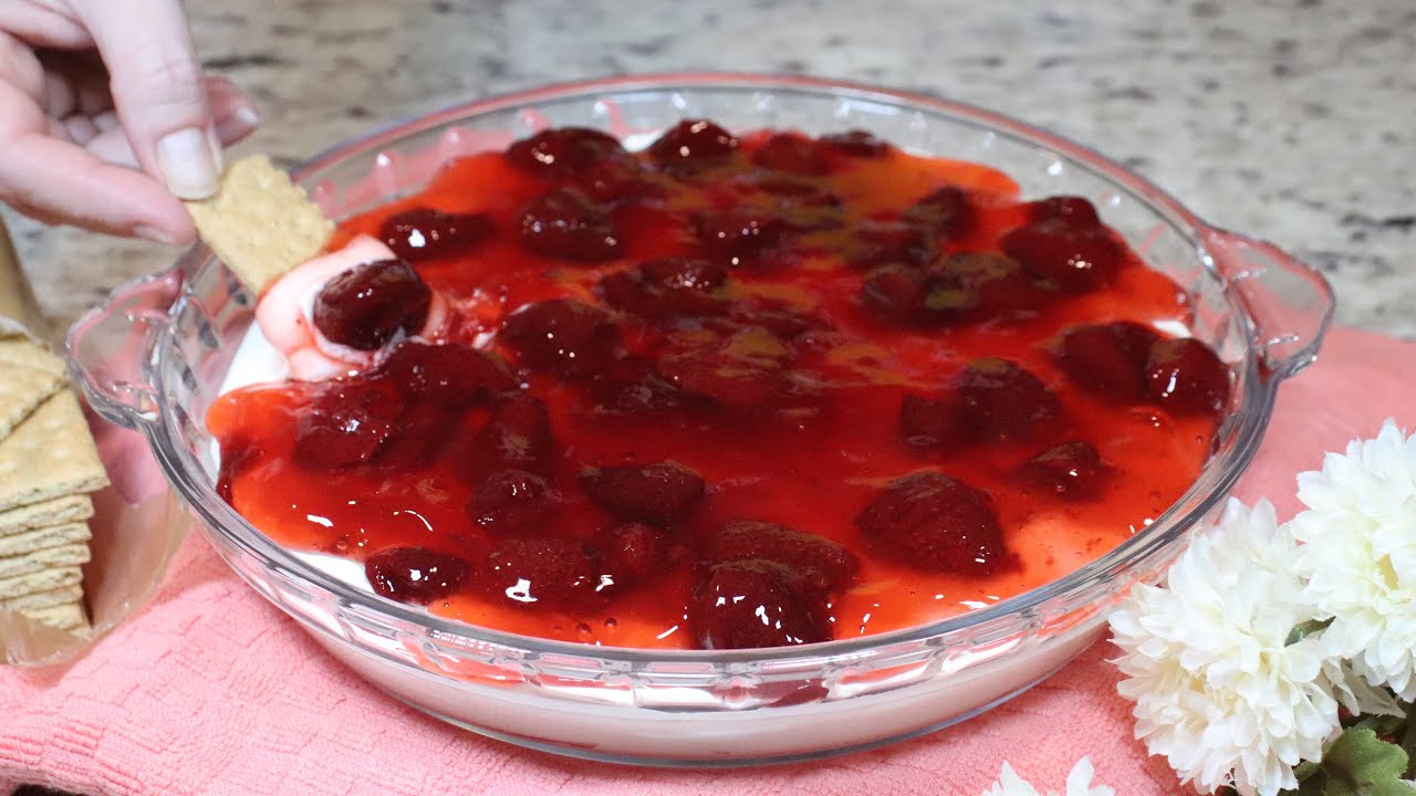 Strawberry Cheesecake Dip 🍓You NEED to make this!