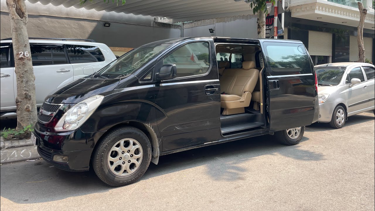 Starex 9 chổ cọp k niên hạn siêu rộng rãi 2Xx | Quý Bán Ô Tô