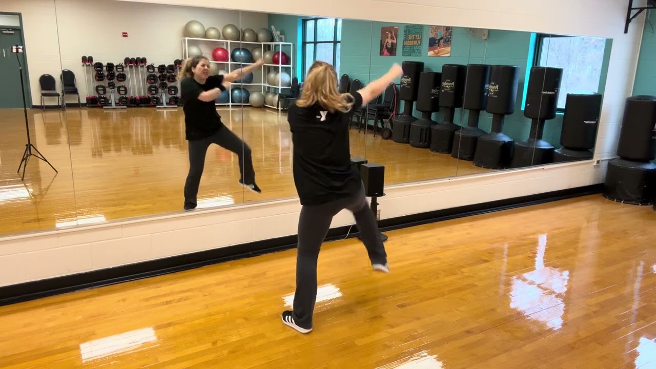 Zumba with Arielle - “play it” by xannova 