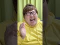 本物か食品サンプルどっち？！デブなのに当てられなかったら強力なゴムパッチンwww #shorts