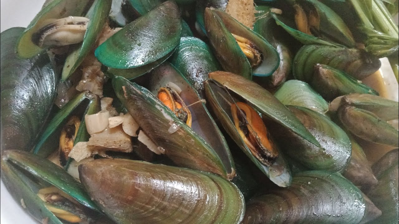 BUTTERED TAHONG / BUTTERED MUSSELS - YouTube