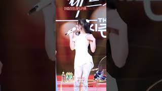 JENNIE singing ‘MISS KOREA’ at Lee Hyori’s Red Carpet 🇰🇷✨