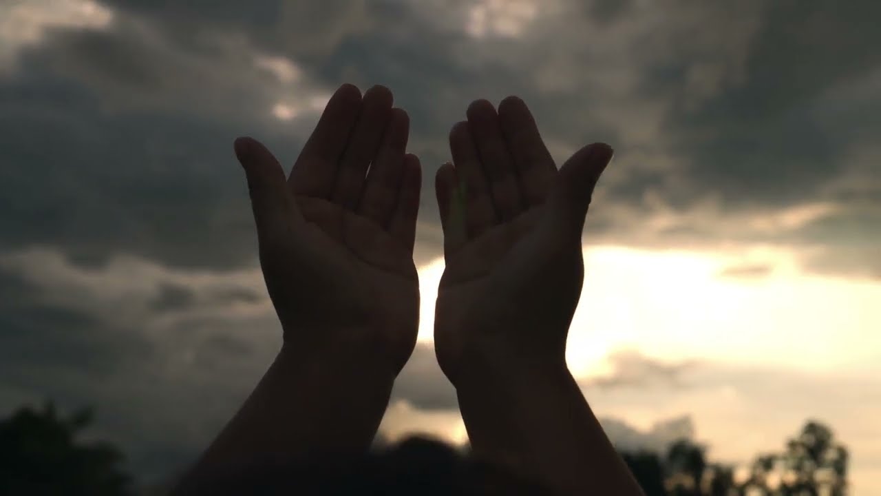 CU TOATĂ SUFLAREA MĂ ÎNCHIN DOMNULUI.(Tot ce are suflare să-l laude pe Domnul)