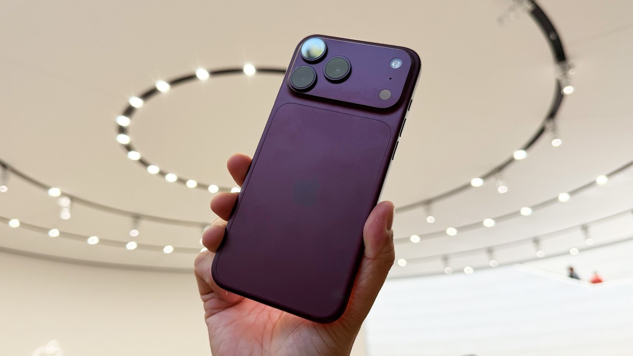 iPhone 18 Pro Max Review: Battery Life and A20 Pro Power Take Priority