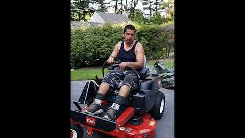 How we loading riding mower in the truck