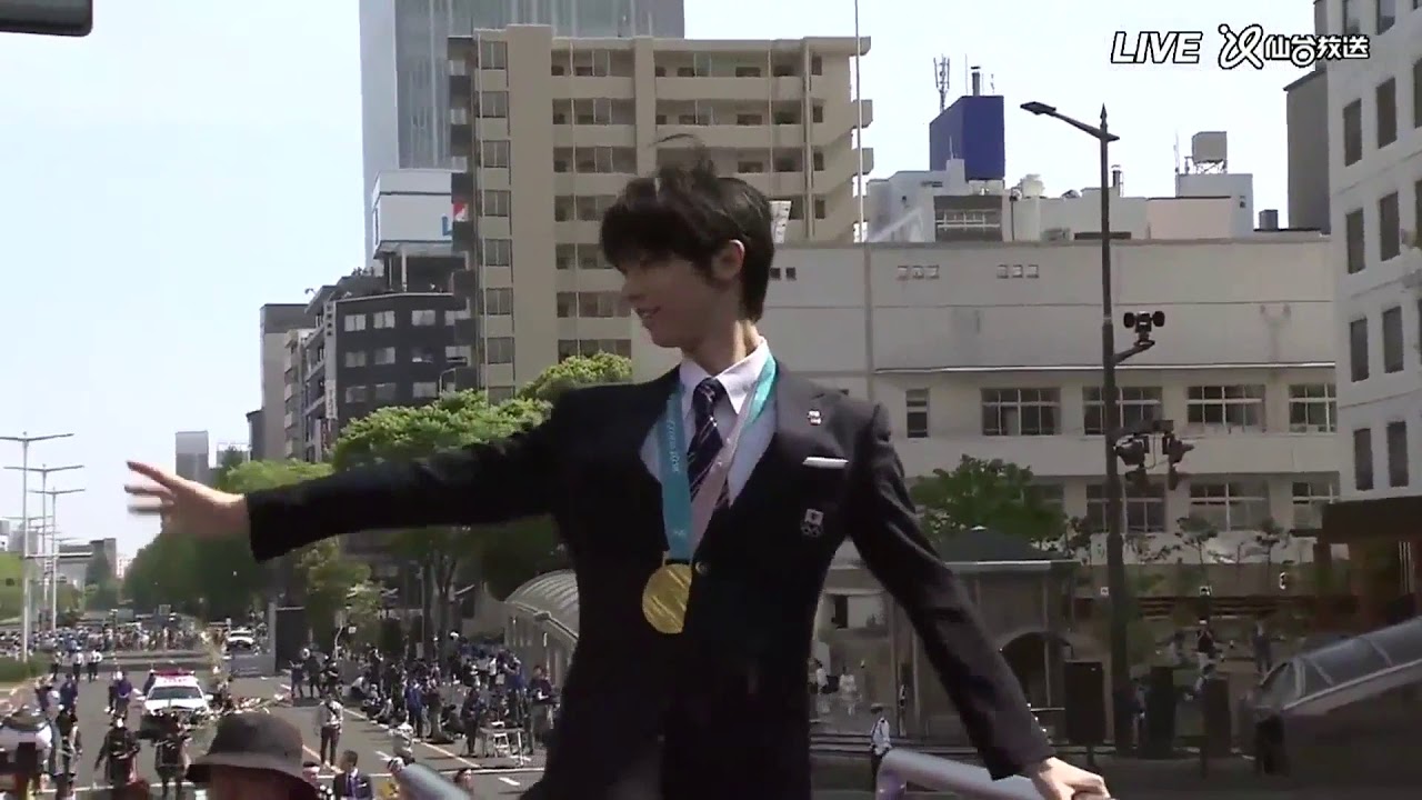 Yuzuru Hanyu 2018 Victory parade in Sendai cut