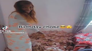Lady shows off money she Lady shows off money she was sprayed on her birthday [video]