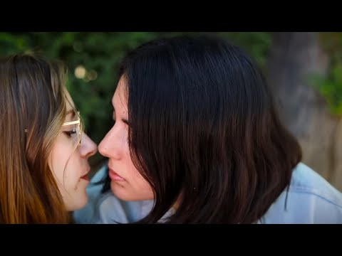 الحلقة ١٦ سريرنا لغة الحب السحاقيات 