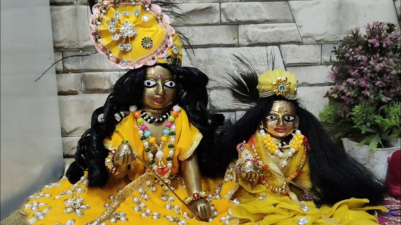 मेरे लड्डू गोपाल को प्रेम भाव से शुभ रात्रि#सभी भक्तों को राधे राधे 👏👏👏