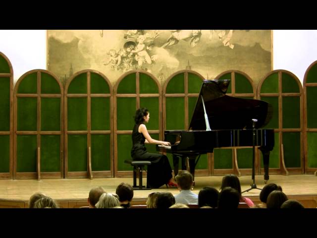 Weber - Sonate pour piano n°1:Finale : Lisa Yui