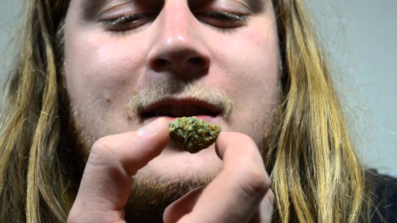 The Strainger: Ep19 "Green Crack" (Great Grandfather Joint)