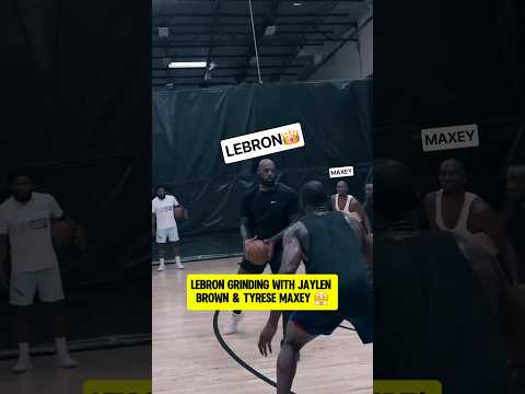 Sixers LeBron looks like A PROBLEM😤