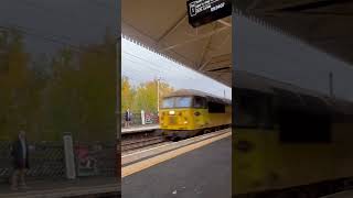 56113 and 56105 passing Morpeth on RHTT