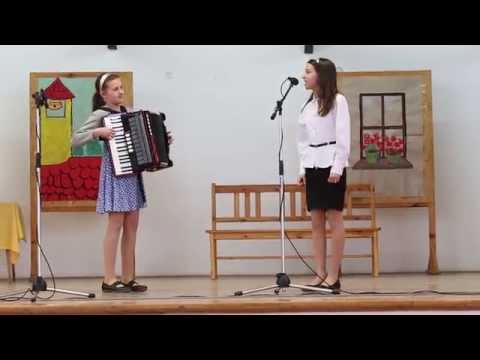 Énekverseny 2015. Galambos Réka: Es Geht Eine Zipfelmütz Harmonikán Kísér Réger Henriett 6.o.