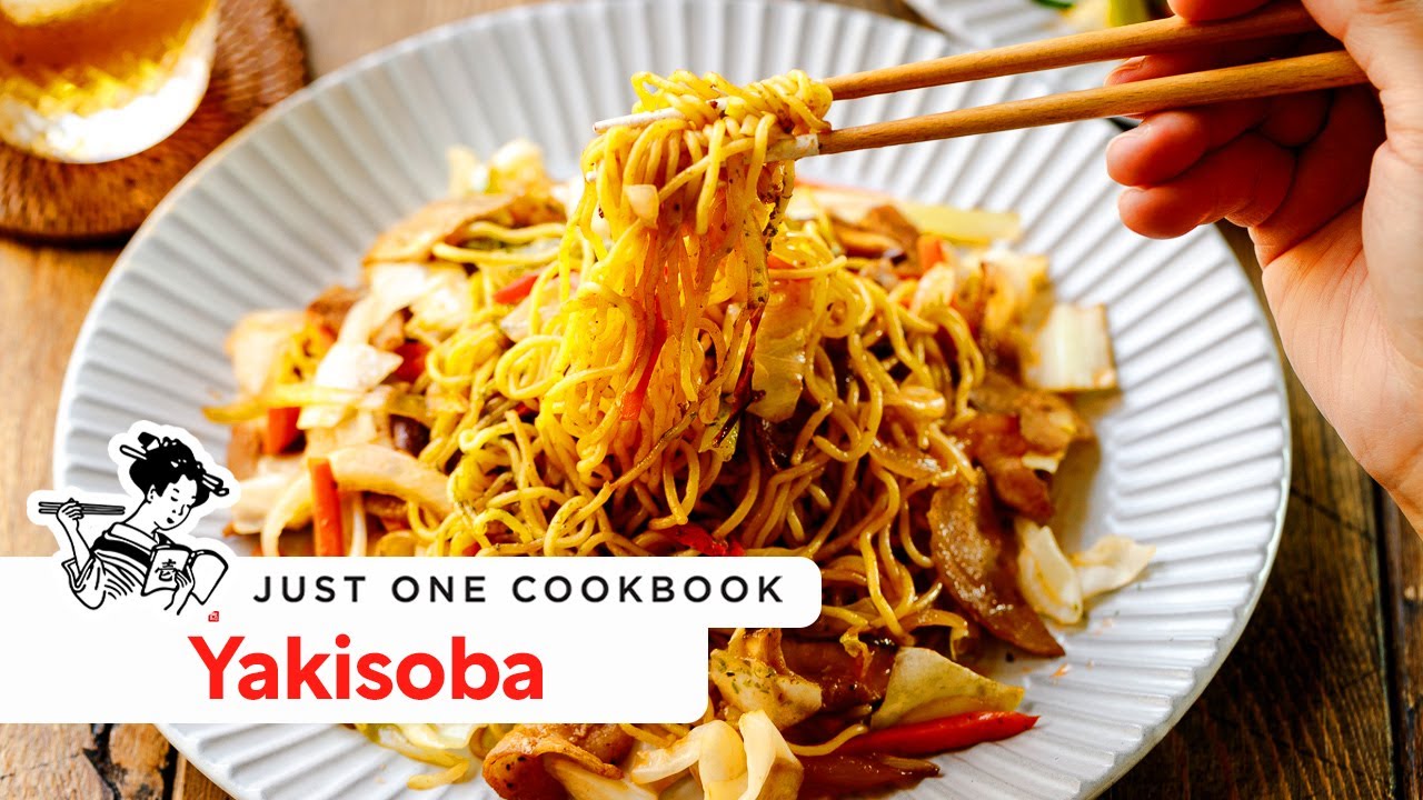 Discover the Hidden Flavors of Authentic Yakisoba 焼きそば - YouTube