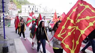 Hispanitatearen Egunaren harira Ondarroan egindako manifestazioa