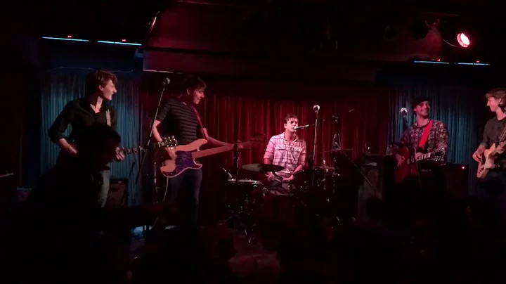 Bass solo and a whole lotta Woolly Bully