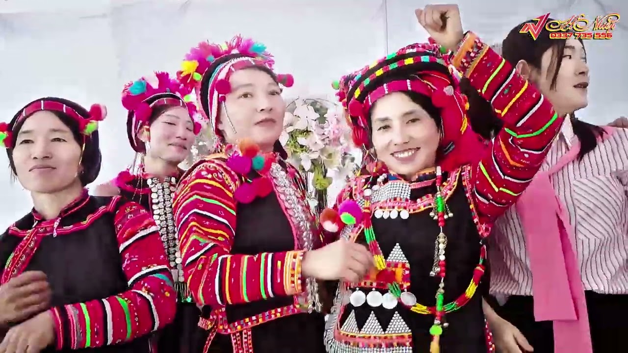 NHẠC SÀN TÂY BẮC MỚI NHẤT TẠI LỄ VU QUY PHÙNG XÓ & VĂN HÙNG- HOÀNG NHIẾP TV