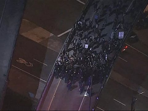 Raw: Protesters Block Bay Area Freeway - YouTube