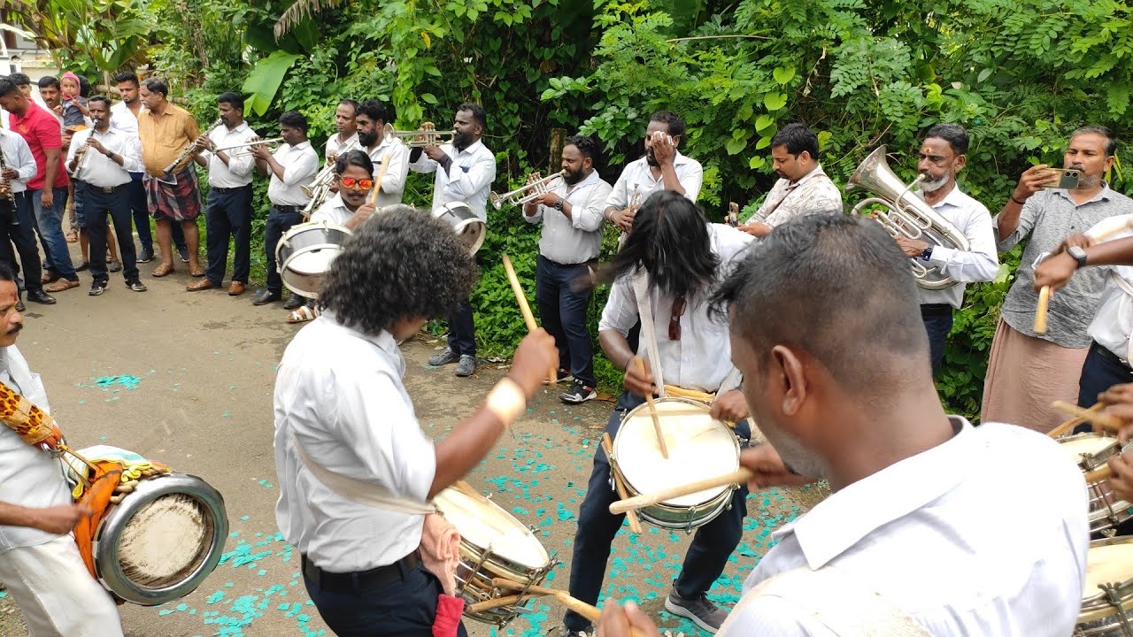 Small Kin Based Bands Innu Innu penninu sindoora nalu..🎵 🤩/ 😍china town/ band set 🥁😍Ragadeepam ...