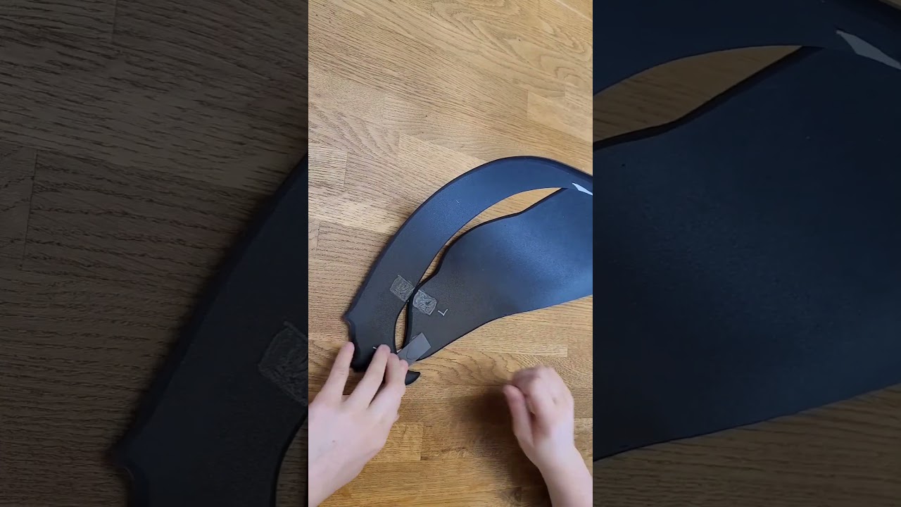 How I made hip armor for my Baldur's Gate 3 Lae'Zel cosplay with EVA foam, foamclay and faux gems.