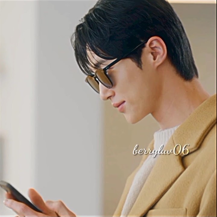 Never!?He chased her in every timeline😂📽️-Lovely runner#kimhyeyoon#kdrama#lovelyrunner#byeonwooseok