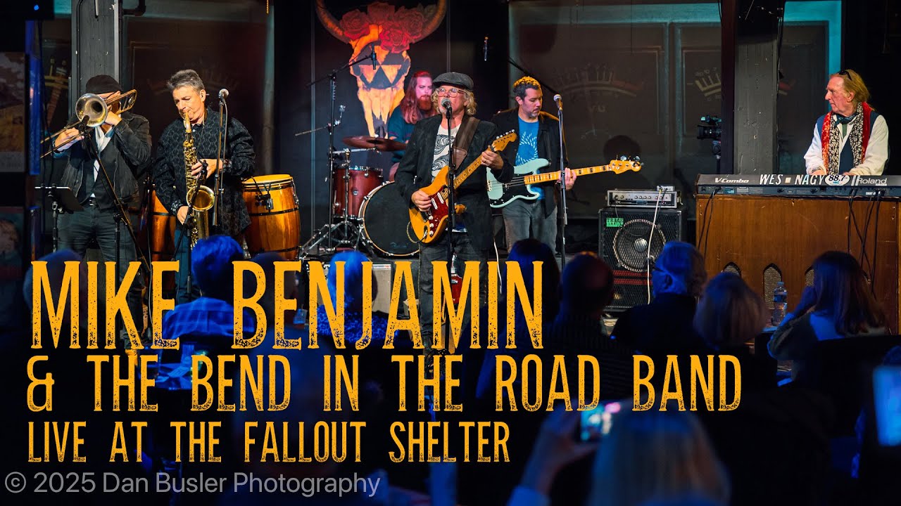 ''Falling Star'' - Mike Benjamin and The Bend In The Road Band