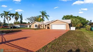 2628 NW 86th Ave, Coral Springs, FL Presented by Desare Kohn-Laski.