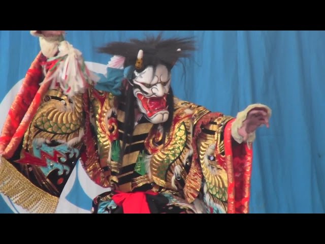 石見神楽 谷住郷神楽社中 塵輪 (郷土芸能） - YouTube