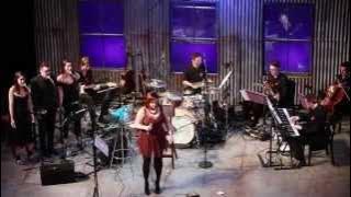 Download lagu Natalie Weiss - 'Les Mis in 6 Minutes' (London)