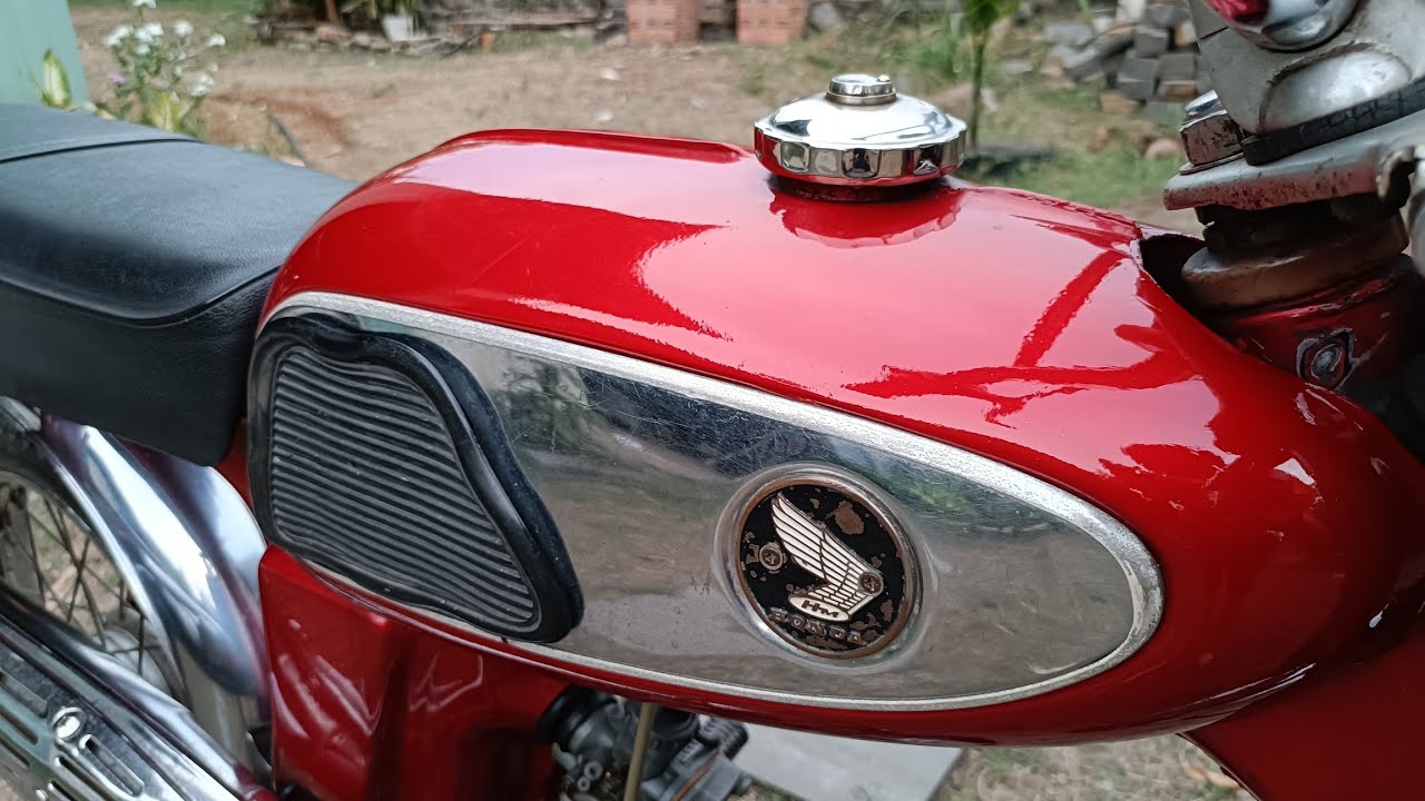 Honda 1972 đúng đời đồ zin theo xe rất nhiều biển số tỉnh Quảng
