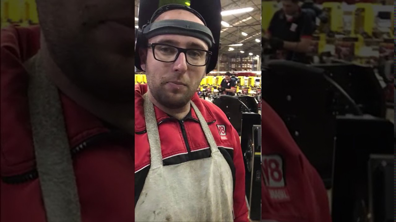 Agya V8: Sebuah Mimpi atau Realita? Mengupas Mitos dan Fakta Seputar Mobil LCGC Bermesin V8