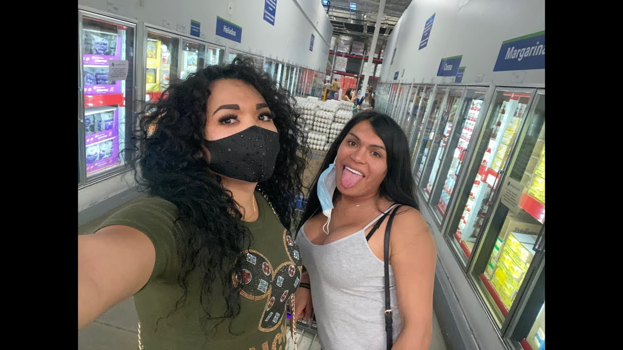 En casa de Wendy tocando los temas que escándalo