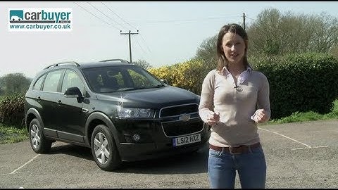 Chevrolet Captiva SUV review - CarBuyer