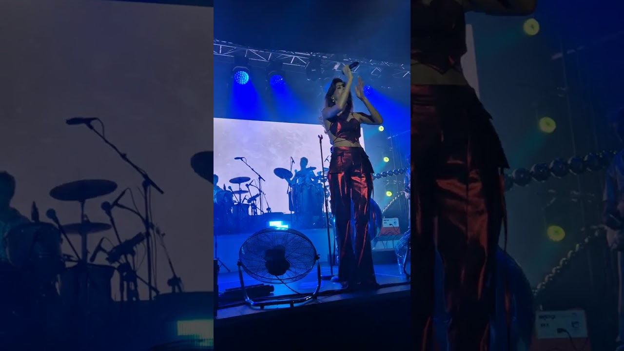 Natalia Szroeder - Sama na planecie