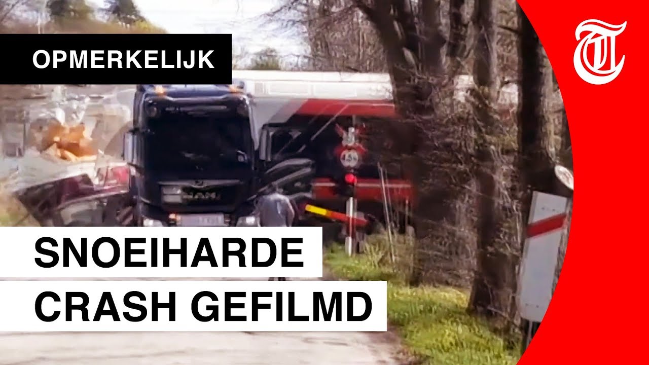 Aanhanger zit vast op spoor