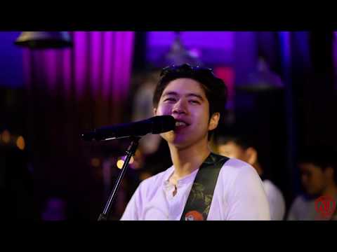 อ้าว - Atom ชนกันต์ [HD] | Live @ เพลิดเพลิน 2018