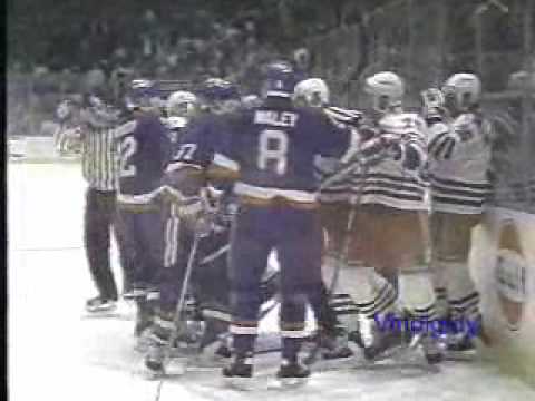 Rangers - Islanders scrum 4/17/94